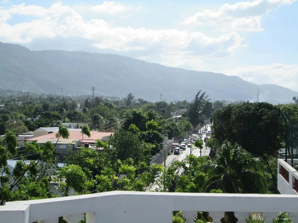 Seven Stars Hotel Musseau 3*,