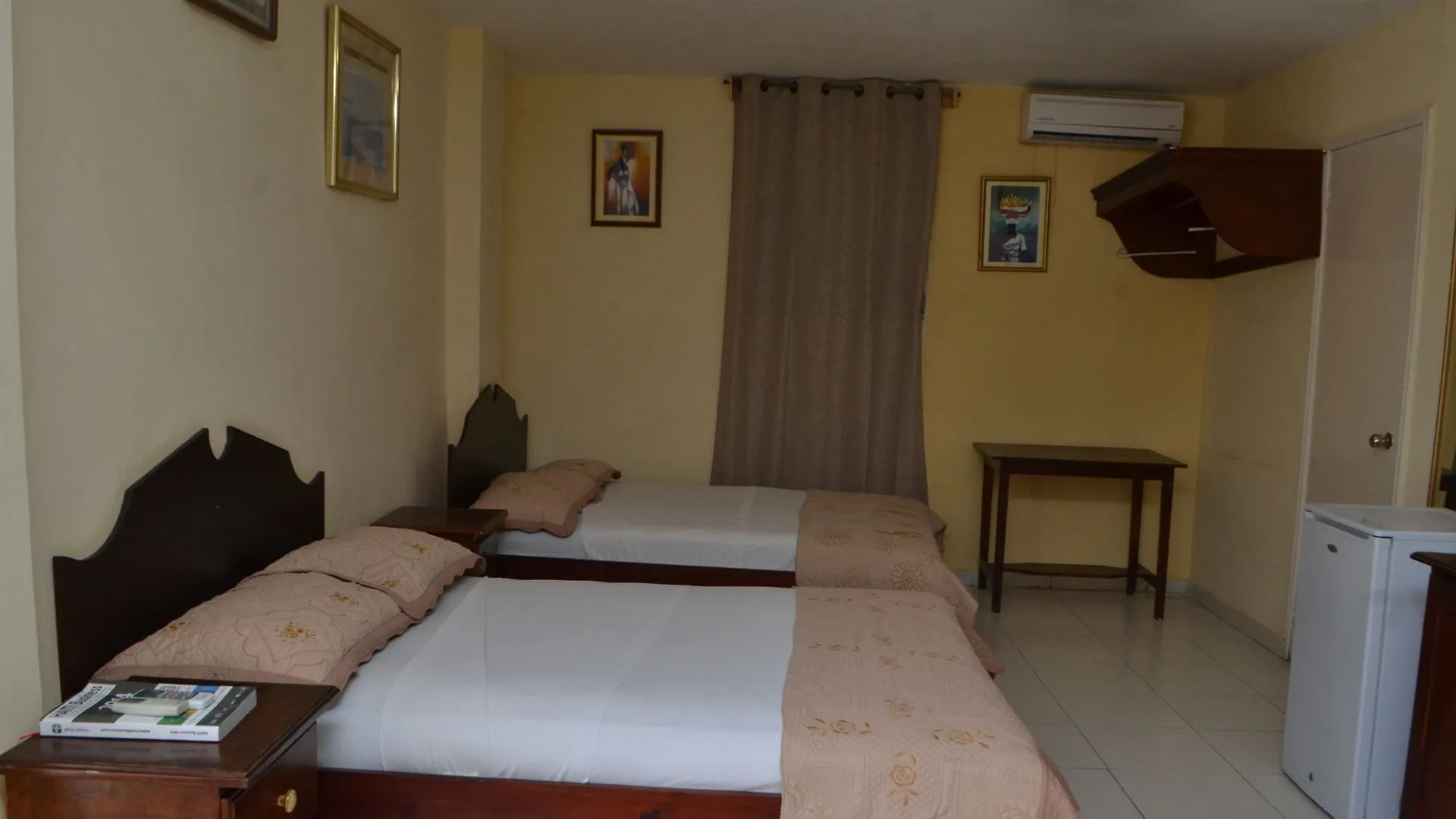Seven Stars Hotel Musseau