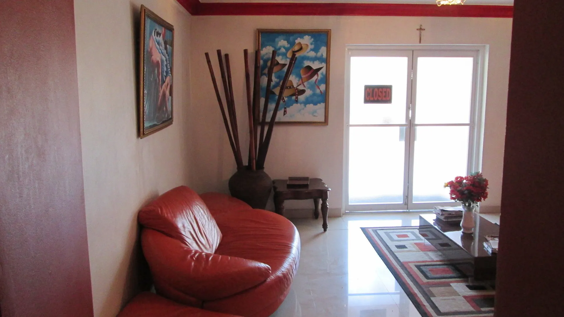 Seven Stars Hotel Musseau