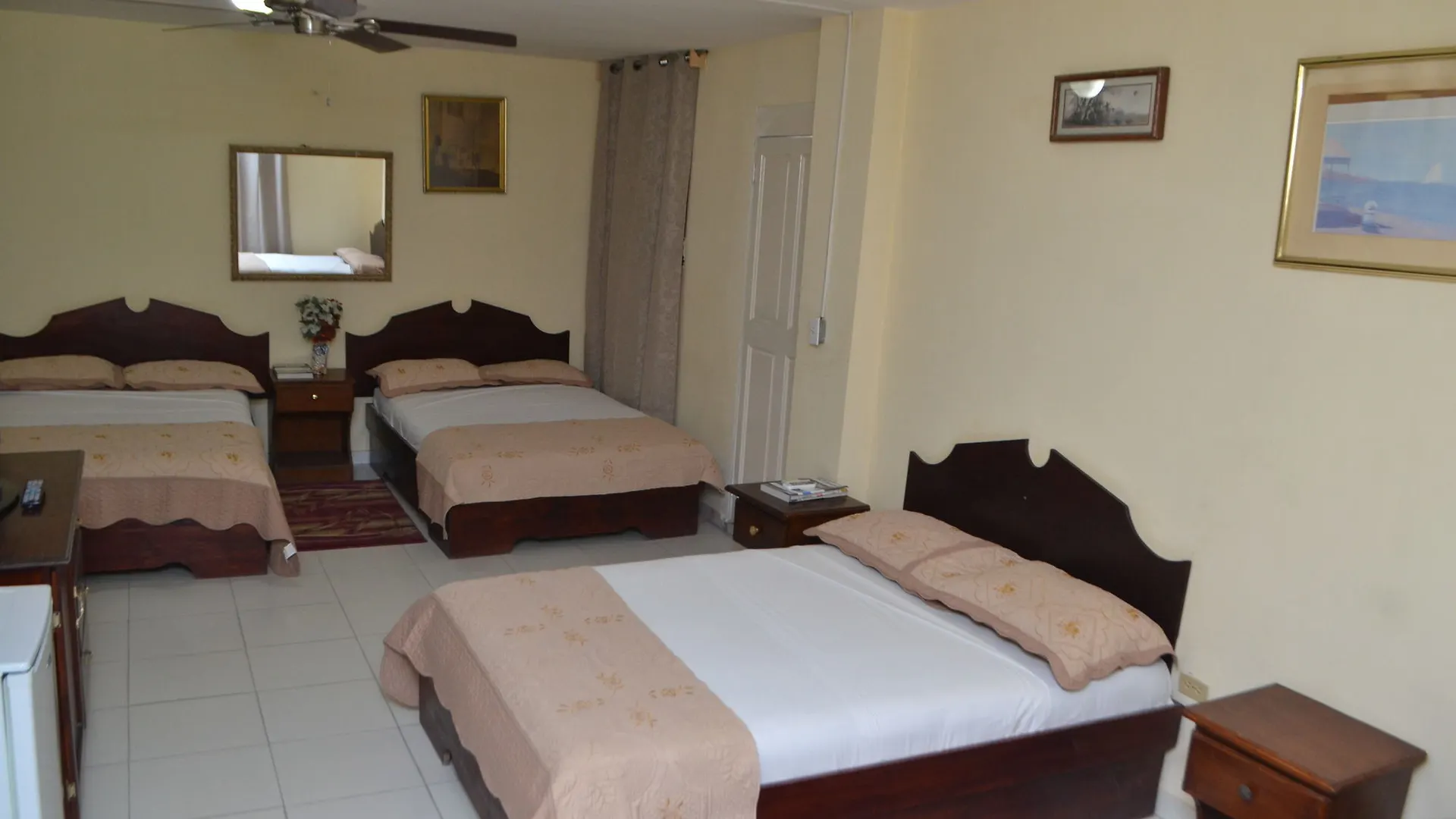 ***  Seven Stars Hotel Musseau Haiti